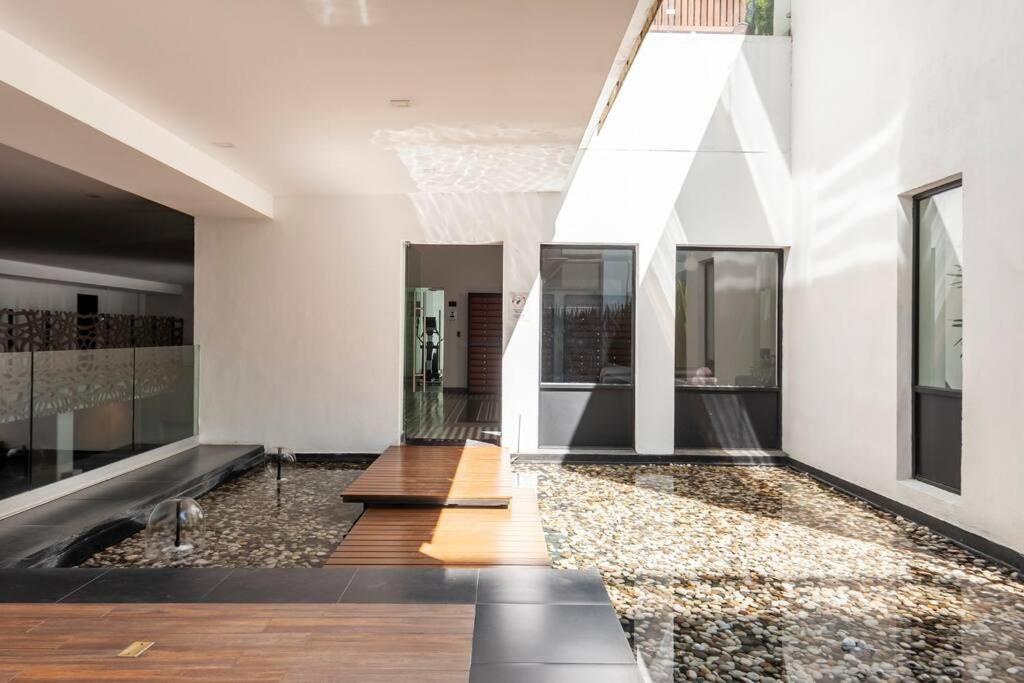 600 Sq Ft In Trendy Area, 150 Bps Fiber Optic Appartement *