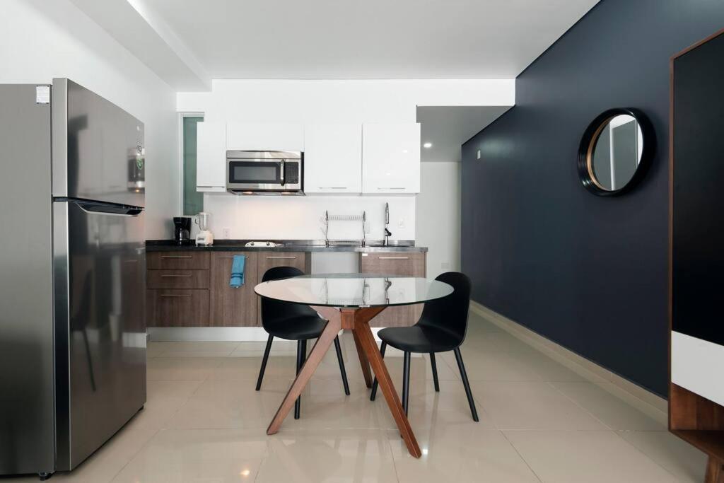 Apartamento 600 Sq Ft In Trendy Area, 150 Bps Fiber Optic
